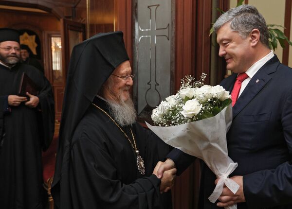 Президент Украины Петр Порошенко и Константинопольский патриарх Варфоломей на встрече в резиденции патриарха в Стамбуле. 3 ноября 2018 Президент Украины Петр Порошенко и Константинопольский патриарх Варфоломей на встрече в резиденции патриарха в Стамбуле. 3 ноября 2018