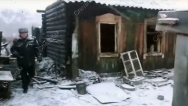 На месте пожара в городе Юрга Кемеровской области. 6 ноября 2018 На месте пожара в городе Юрга Кемеровской области. 6 ноября 2018