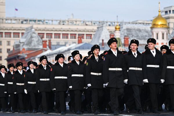 Марш, посвященный 77-летию военного парада 1941 года, на Красной площади в Москве Марш, посвященный 77-летию военного парада 1941 года, на Красной площади в Москве