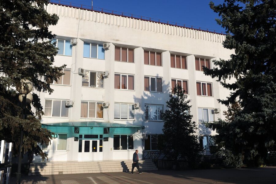 Здание администрации в станице Кущевская Краснодарского края Здание администрации в станице Кущевская Краснодарского края