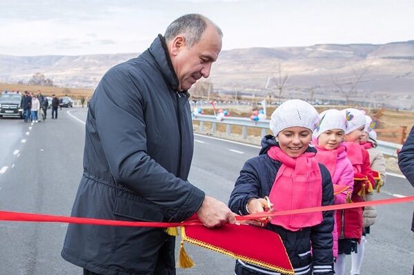 Автодорога к курорту «Медовые водопады» открылась в КЧР Автодорога к курорту «Медовые водопады» открылась в КЧР