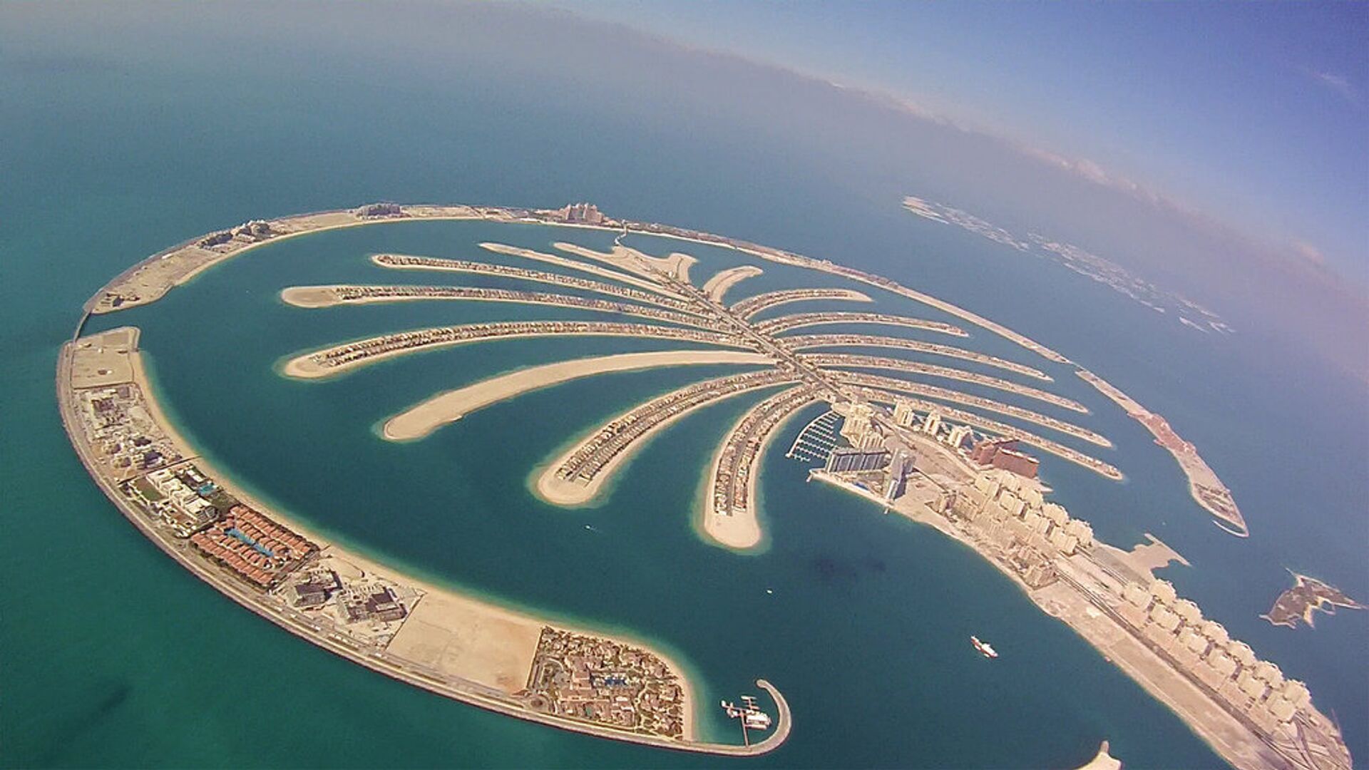 Palm jumeirah. Дубай остров Пальма Джумейра. Искусственный остров Пальма Джумейра. Пальма Джумейра 2019. Абу Даби пальмовый остров.