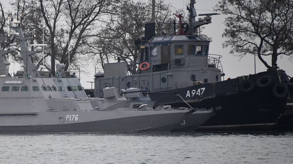 Корабли ВМС Украины, задержанные пограничной службой РФ за нарушение государственной границы России, в порту Керчи. 26 ноября 2018 Корабли ВМС Украины, задержанные пограничной службой РФ за нарушение государственной границы России, в порту Керчи. 26 ноября 2018
