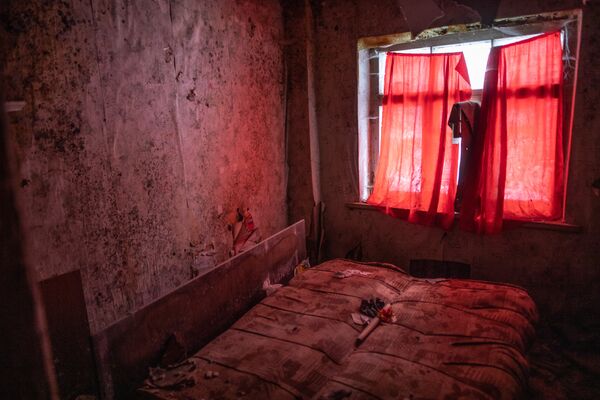 Разрушенный дом в Звенигороде Разрушенный дом в Звенигороде