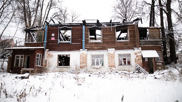 Разрушенный дом в Звенигороде Разрушенный дом в Звенигороде