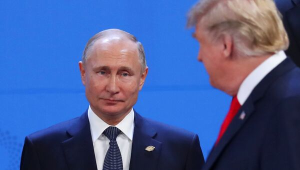Президент России Владимир Путин и Президент США Дональд Трамп на саммите лидеров «большой двадцатки» в Буэнос-Айресе, Аргентина. 30 ноября 2018 Президент России Владимир Путин и Президент США Дональд Трамп на саммите лидеров «большой двадцатки» в Буэнос-Айресе, Аргентина. 30 ноября 2018