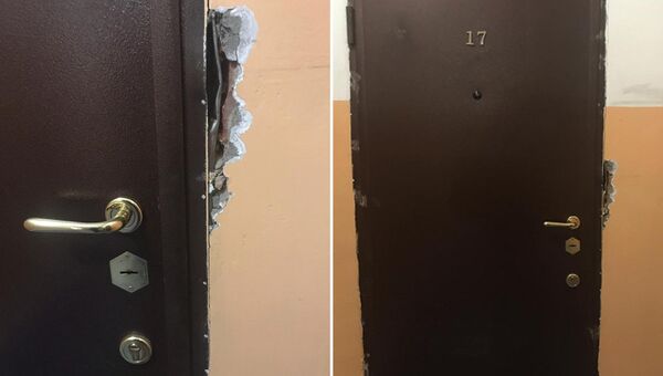 Взломанная дверь в квартиру Елены Яценко Взломанная дверь в квартиру Елены Яценко