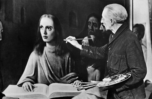 Ван Меегерен в 1945 году пишет картину «Иисус среди книжников» для судебного эксперимента Ван Меегерен в 1945 году пишет картину «Иисус среди книжников» для судебного эксперимента