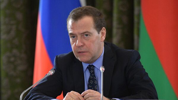 Председатель правительства РФ Дмитрий Медведев на заседании Совета министров Союзного государства России и Белоруссии в Бресте. 13 декабря 2018 Председатель правительства РФ Дмитрий Медведев на заседании Совета министров Союзного государства России и Белоруссии в Бресте. 13 декабря 2018