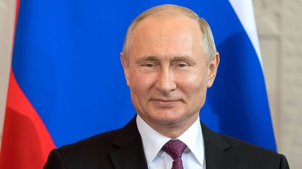 Путин поприветствовал участников фестиваля Российского движения школьников
Путин поприветствовал участников фестиваля Российского движения школьников