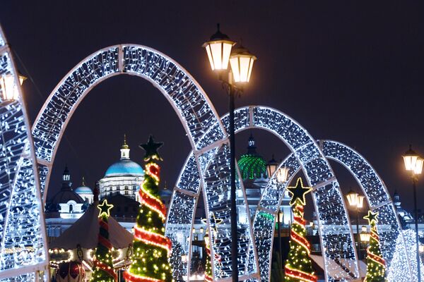 Сказочный городок на Кремлевской набережной в Казани Сказочный городок на Кремлевской набережной в Казани