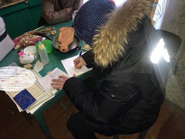 Дом в селе Черемхово Улетовского района, где были обнаружены тела женщины и двух малолетних детей с признаками насильственной смерти Дом в селе Черемхово Улетовского района, где были обнаружены тела женщины и двух малолетних детей с признаками насильственной смерти