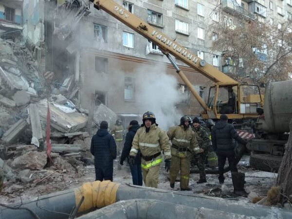 Обрушение подъезда в жилом доме в Магнитогорске. 31 декабря 2018 Обрушение подъезда в жилом доме в Магнитогорске. 31 декабря 2018