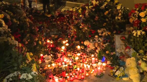 Очень жалко людей. В Магнитогорске скорбят по погибшим Очень жалко людей. В Магнитогорске скорбят по погибшим