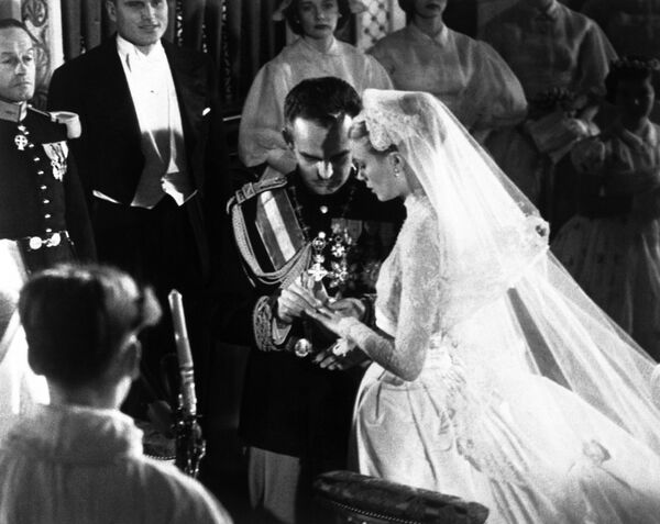 Свадьба Грейс Келли и князя Монако Ренье III. 19 апреля 1956 Свадьба Грейс Келли и князя Монако Ренье III. 19 апреля 1956