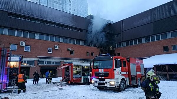 Пожар в типографском комплексе в Кировском районе Санкт-Петербурга Пожар в типографском комплексе в Кировском районе Санкт-Петербурга