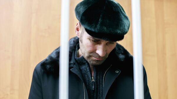 Суд арестовал на два месяца угонщика пассажирского самолета Суд арестовал на два месяца угонщика пассажирского самолета