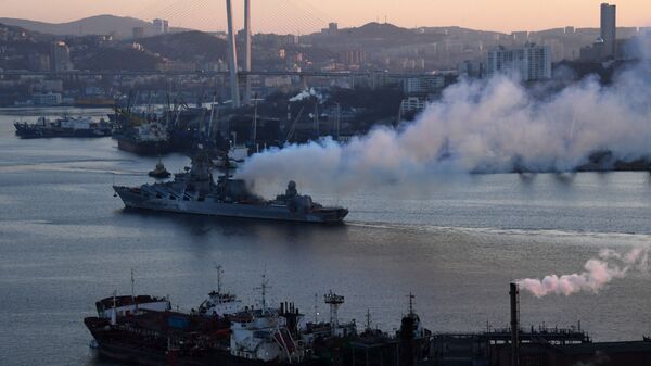 В Муаре моряки ВМС Брунея посетили ракетный крейсер ТОФ 