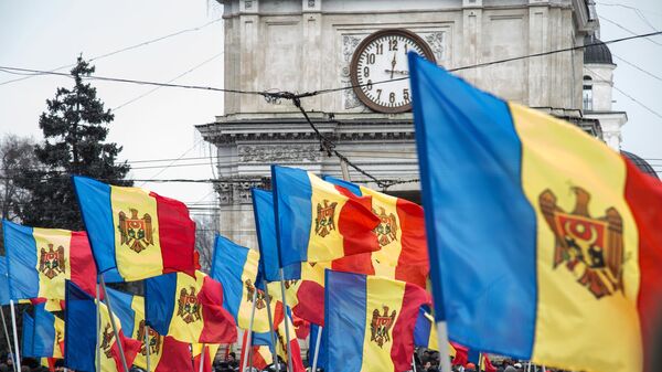 Флаги Молдавии во время акции в Кишиневе Флаги Молдавии во время акции в Кишиневе