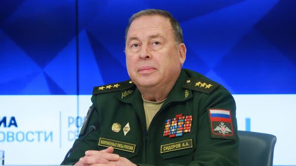 Начальник Объединенного штаба ОДКБ генерал-полковник Анатолий Сидоров во время брифинга в МИА Россия сегодня Начальник Объединенного штаба ОДКБ генерал-полковник Анатолий Сидоров во время брифинга в МИА Россия сегодня