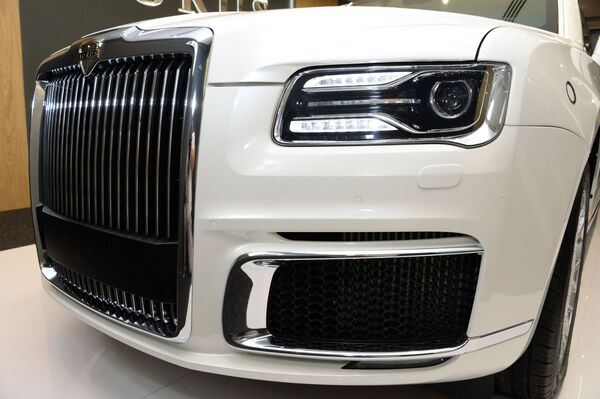Автомобиль Aurus на международной выставке вооружений IDEX-2019 в Абу-Даби Автомобиль Aurus на международной выставке вооружений IDEX-2019 в Абу-Даби