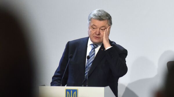 Порошенко заявил, что его "задолбали" коррупционеры