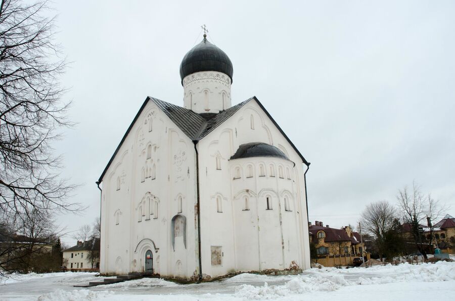Храм Спаса на Ильине в Новгороде Храм Спаса на Ильине в Новгороде