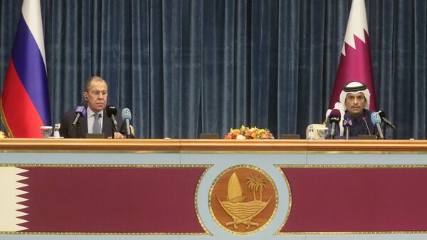 Министр иностранных дел РФ Сергей Лавров и министр иностранных дел Катара Мухаммед Бен Абдель Рахман Бен Джасем Аль Тани на пресс-конференции по итогам встречи в Дохе Министр иностранных дел РФ Сергей Лавров и министр иностранных дел Катара Мухаммед Бен Абдель Рахман Бен Джасем Аль Тани на пресс-конференции по итогам встречи в Дохе