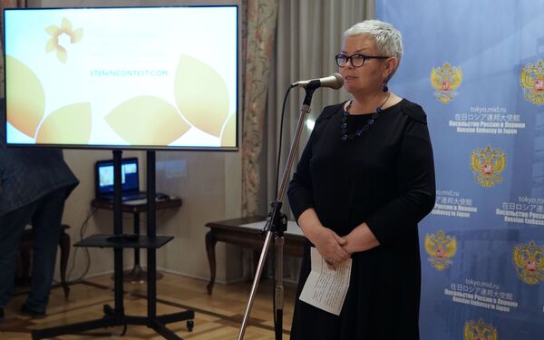 Заместитель главного редактора МИА Россия сегодня Елена Чепурных на открытии выставки победителей конкурса имени Андрея Стенина в Токио. 5 марта 2019 Заместитель главного редактора МИА Россия сегодня Елена Чепурных на открытии выставки победителей конкурса имени Андрея Стенина в Токио. 5 марта 2019