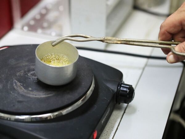 Проверка продукции в отделении гигиены питания санитарно-гигиенической лаборатории Роспотребнадзора Проверка продукции в отделении гигиены питания санитарно-гигиенической лаборатории Роспотребнадзора