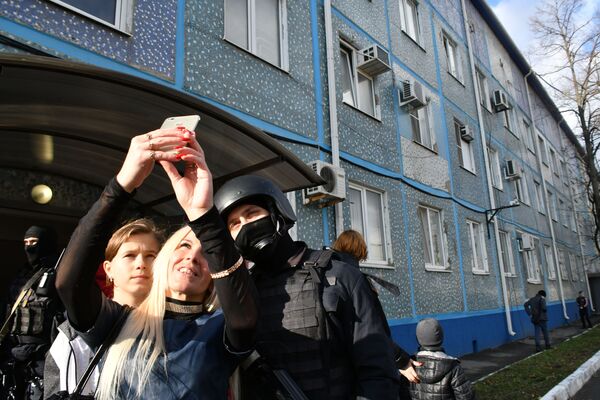 Показательные выступления сотрудников спецподразделения ОМОН Краснодарского края, посвященные 29-ой годовщине образования отряда Показательные выступления сотрудников спецподразделения ОМОН Краснодарского края, посвященные 29-ой годовщине образования отряда