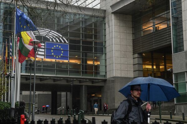 Здание Европейского парламента в Брюсселе Здание Европейского парламента в Брюсселе
