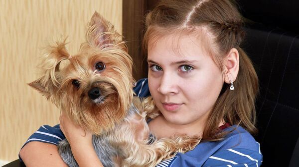 Безжалостный диагноз. Настю Мыцыкову спасет операция на позвоночнике Безжалостный диагноз. Настю Мыцыкову спасет операция на позвоночнике
