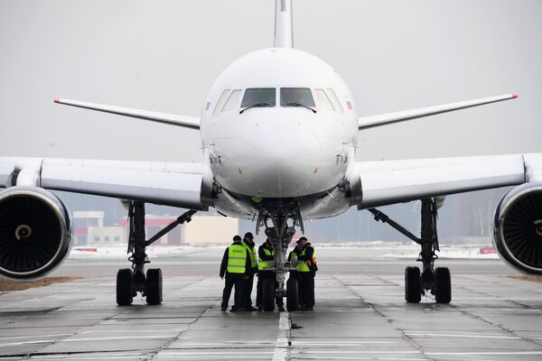 Передача в эксплуатацию самолета Ту-204-300 Сергей Королев Передача в эксплуатацию самолета Ту-204-300 Сергей Королев