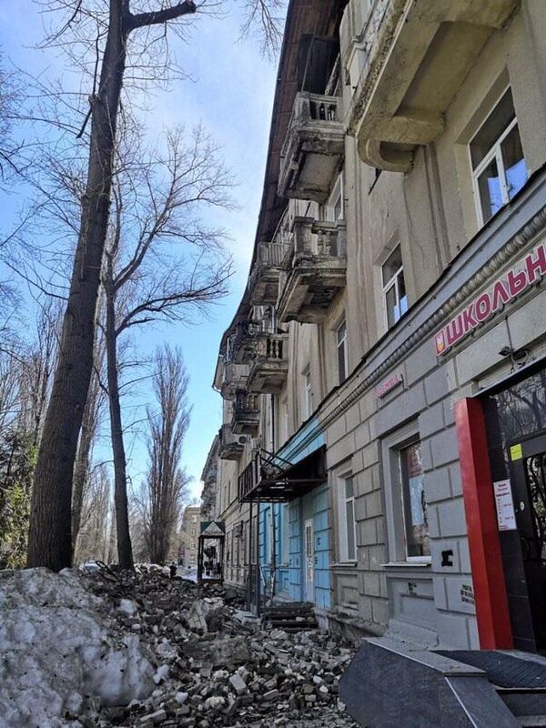 Обрушение кирпичной кладки многоквартирного дома в Саратове. 30 марта 2019 Обрушение кирпичной кладки многоквартирного дома в Саратове. 30 марта 2019