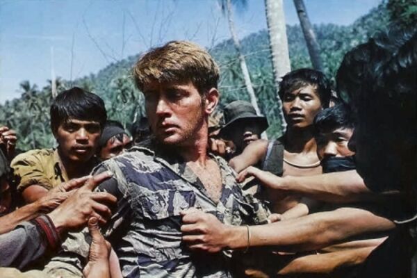Фильм Апокалипсис сегодня(1979) Фильм Апокалипсис сегодня(1979)