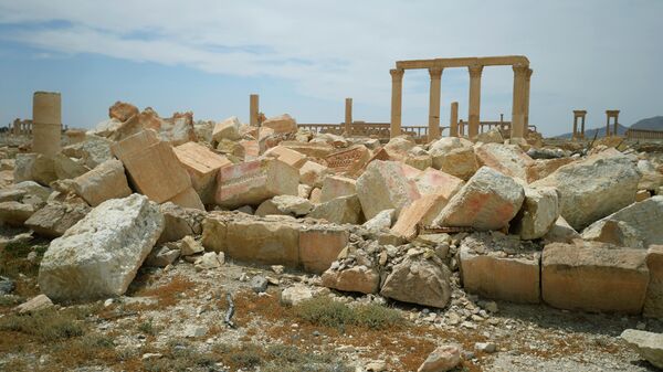 Разрушенный храм Баалшамина в исторической части Пальмиры. 2016 год Разрушенный храм Баалшамина в исторической части Пальмиры. 2016 год