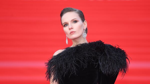 Актриса Мария Фомина на открытии 41-го Московского Международного кинофестиваля (ММКФ) Актриса Мария Фомина на открытии 41-го Московского Международного кинофестиваля (ММКФ)