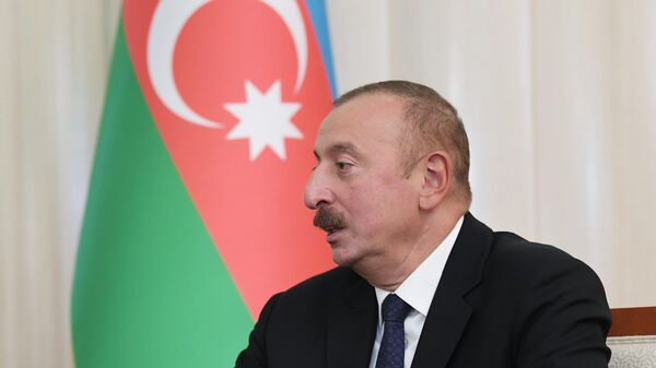 Алиев и Макрон обсудили ситуацию в Карабахе
