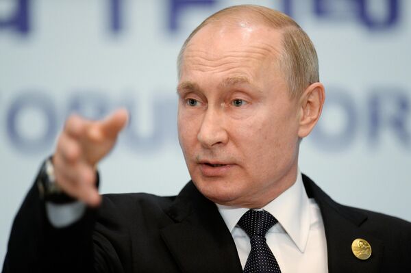 Президент РФ Владимир Путин на пресс-конференции по итогам участия во втором форуме международного сотрудничества Один пояс - один путь в Пекине. 27 апреля 2019