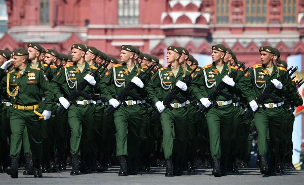 Военнослужащие парадных расчетов на генеральной репетиции военного парада на Красной площади, посвящённого 74-й годовщине Победы в Великой Отечественной войне Военнослужащие парадных расчетов на генеральной репетиции военного парада на Красной площади, посвящённого 74-й годовщине Победы в Великой Отечественной войне