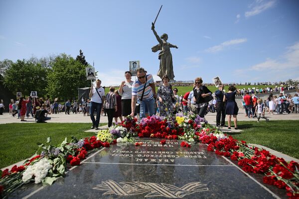 Участники акция Бессмертный полк в Волгограде Участники акция Бессмертный полк в Волгограде