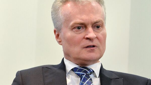 Кандидат в президенты Литвы, экономист Гитанас Науседа в своём избирательном штабе Кандидат в президенты Литвы, экономист Гитанас Науседа в своём избирательном штабе