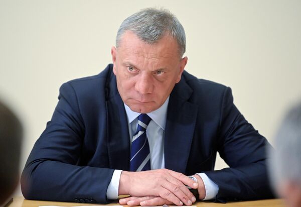 Заместитель председателя правительства РФ, курирующий Оборонно-промышленный комплекс, Юрий Борисов на совещании в рамках серии консультаций с руководством Минобороны РФ и оборонно-промышленного комплекса. 13 мая 2019 Заместитель председателя правительства РФ, курирующий Оборонно-промышленный комплекс, Юрий Борисов на совещании в рамках серии консультаций с руководством Минобороны РФ и оборонно-промышленного комплекса. 13 мая 2019