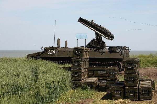 Зенитно-ракетный комплекс Стрела-10М3 на всеармейском конкурсе Чистое небо на полигоне Ейский Учебного центра войсковой противовоздушной обороны Зенитно-ракетный комплекс Стрела-10М3 на всеармейском конкурсе Чистое небо на полигоне Ейский Учебного центра войсковой противовоздушной обороны