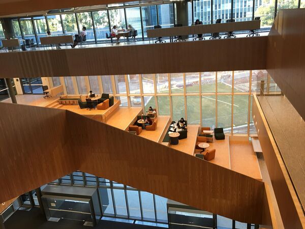 Учебное здание Университета Монаша Учебное здание Университета Монаша