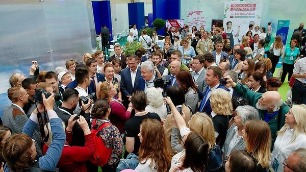 Мэр Москвы Сергей Собянин на форуме Мой район Мэр Москвы Сергей Собянин на форуме Мой район