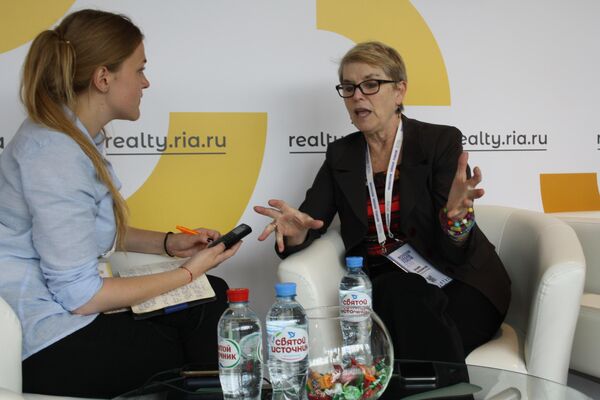 Шон Розенмосс, руководитель направлений SF Carbon Fund, развития и сотрудничества, департамент окружающей среды Сан-Франциско Шон Розенмосс, руководитель направлений SF Carbon Fund, развития и сотрудничества, департамент окружающей среды Сан-Франциско