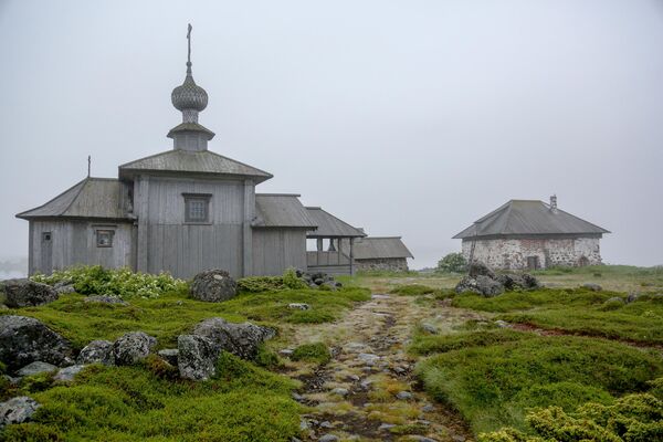 Церковь святого апостола Андрея Первозванного, построенная по указанию Петра I, на Заяцком острове Церковь святого апостола Андрея Первозванного, построенная по указанию Петра I, на Заяцком острове