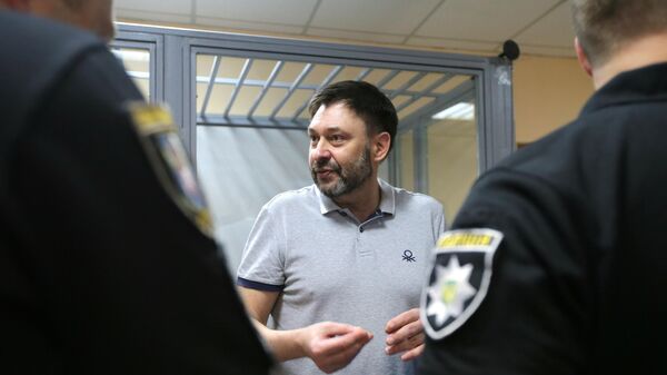 Руководитель портала РИА Новости Украина Кирилл Вышинский на заседании Подольского районного суда Киева Руководитель портала РИА Новости Украина Кирилл Вышинский на заседании Подольского районного суда Киева